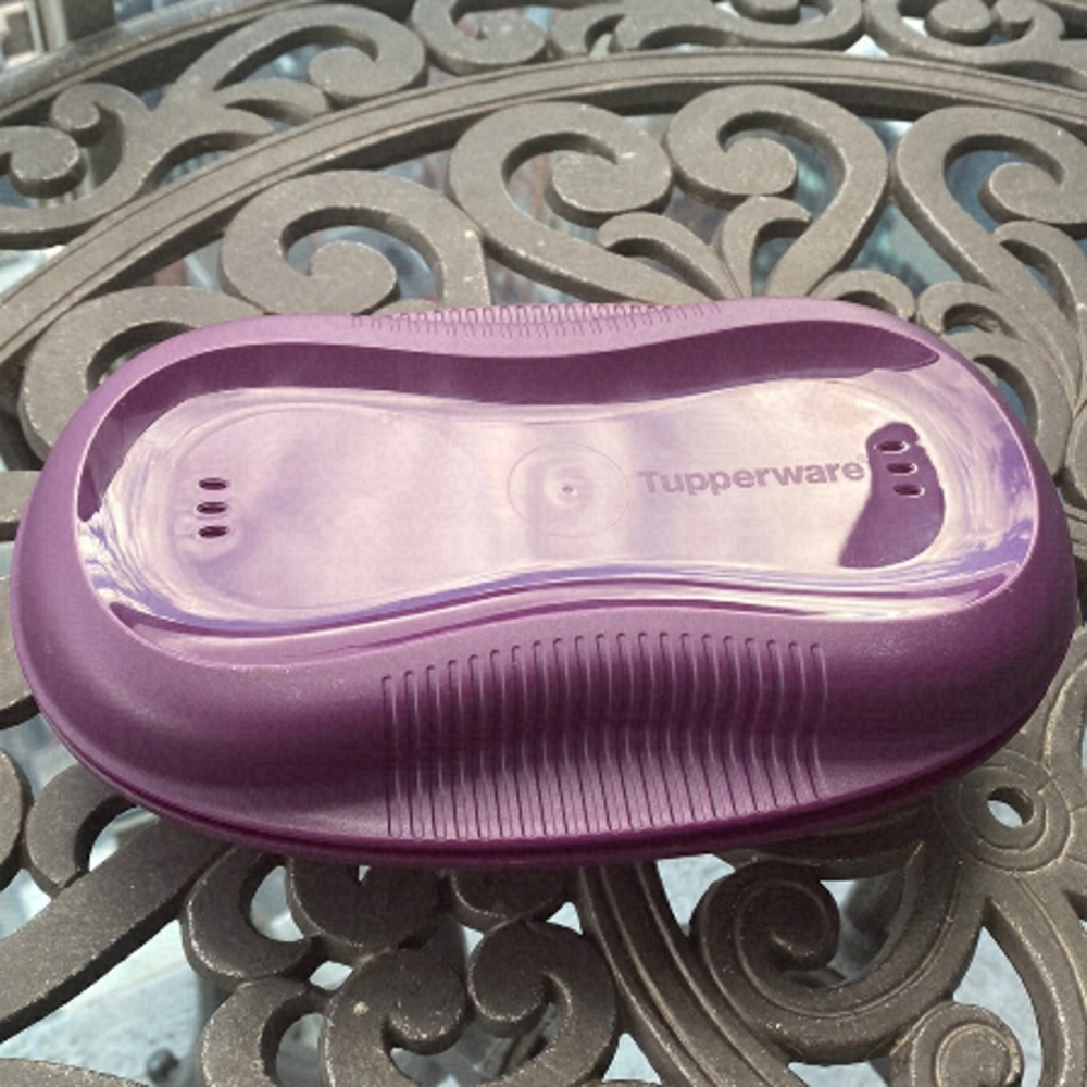 Tupperware - Breakfast egg cooker maker in microwave